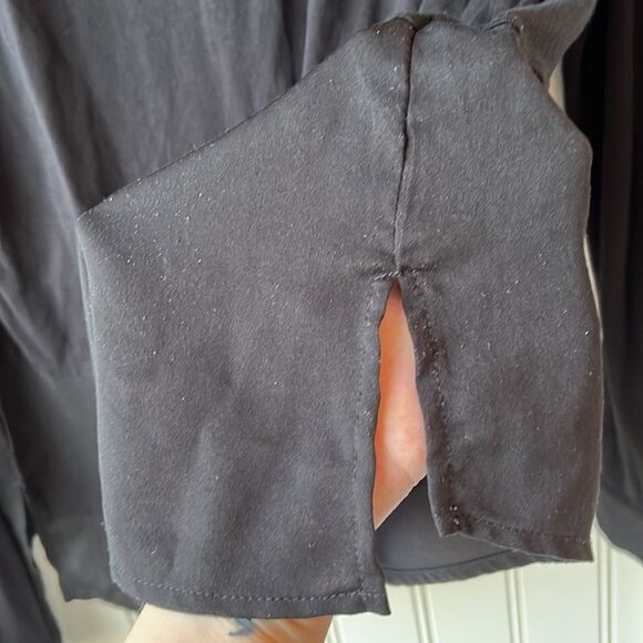 dynamite Black V Neck Sheer Top Size large - Picture 10 of 14